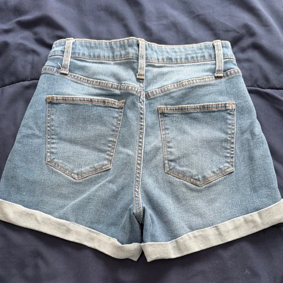 Short - Picture 2 of 3